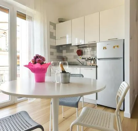 Happy House Ergife Апартаменты